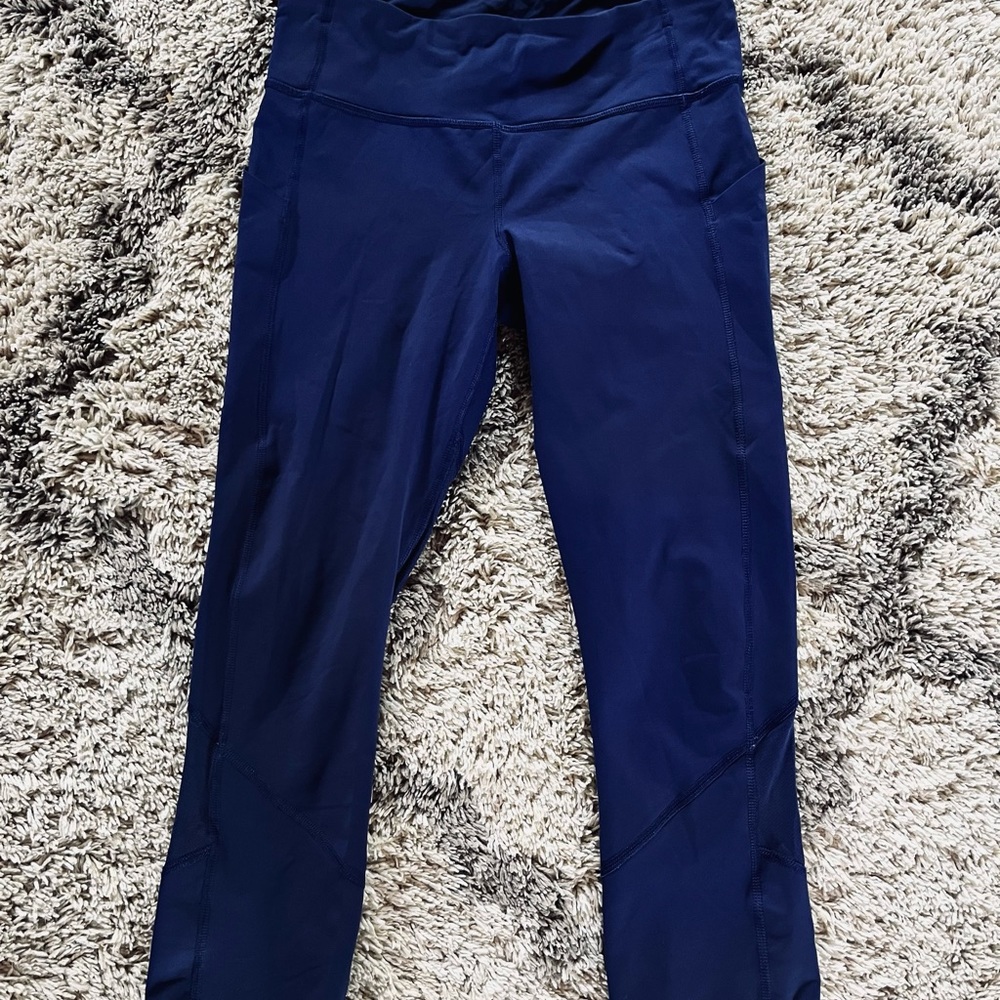 Womens lululemon crop leggings